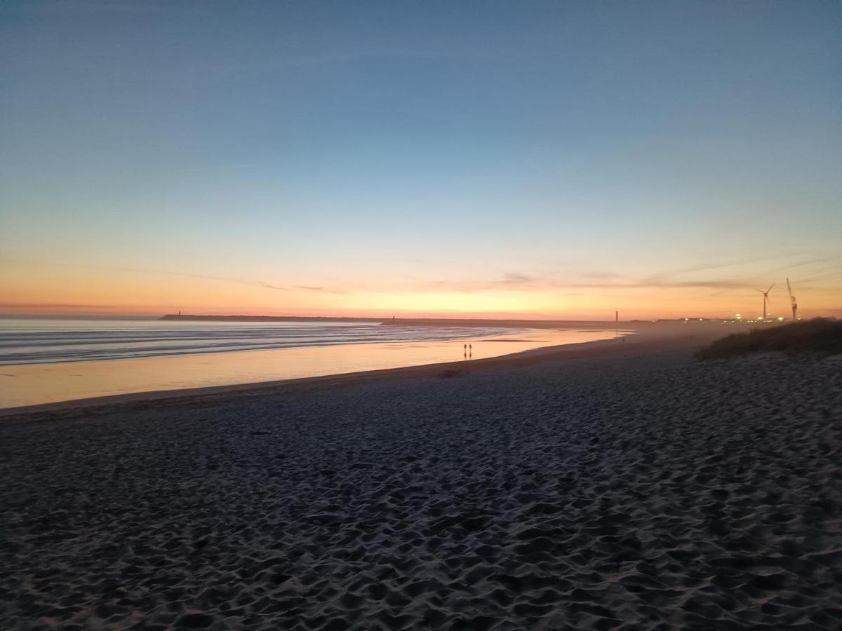 Cabedelo Seaside Guesthouse เวียนา โด กัสเตโล ภายนอก รูปภาพ