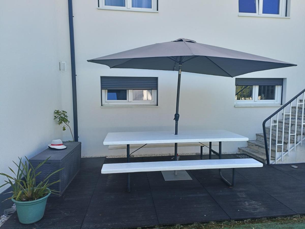 Cabedelo Seaside Guesthouse เวียนา โด กัสเตโล ภายนอก รูปภาพ