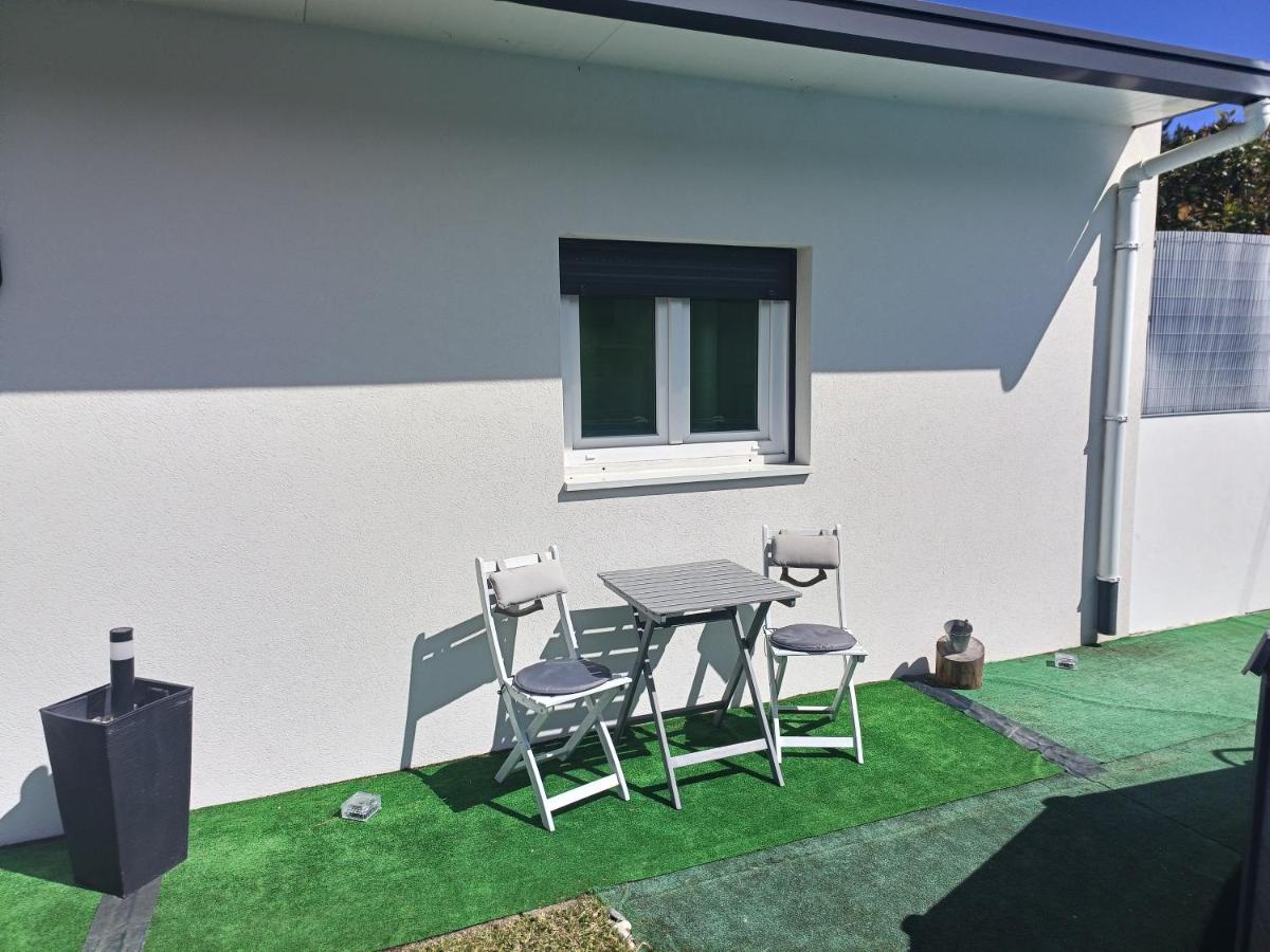 Cabedelo Seaside Guesthouse เวียนา โด กัสเตโล ภายนอก รูปภาพ